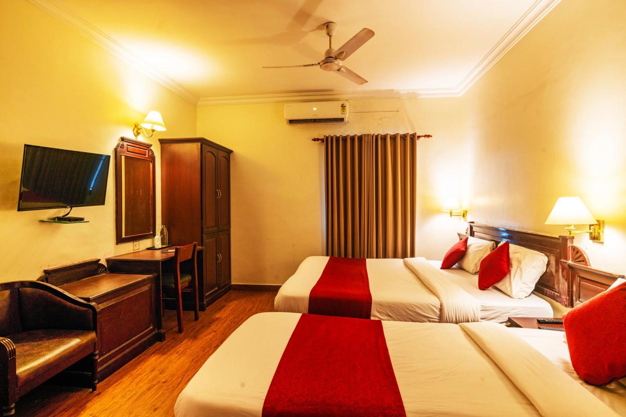 Hotel Archana Inn Kochi Exterior foto